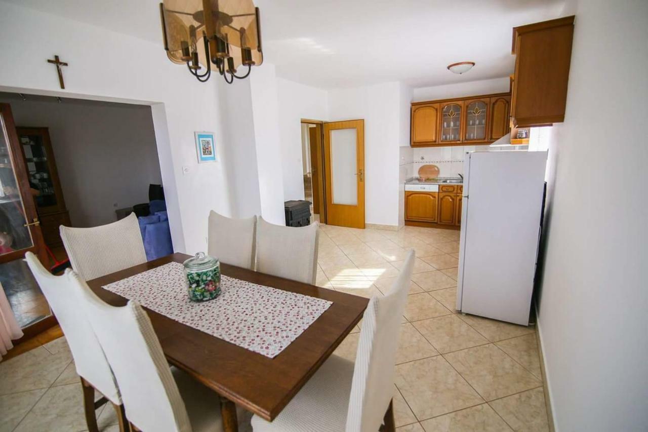 Kuca Za Odmor Luca Apartman Posedarje Kültér fotó