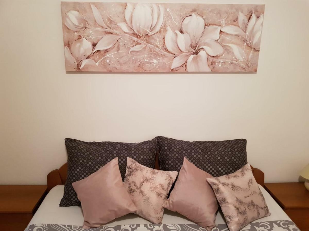 Kuca Za Odmor Luca Apartman Posedarje Kültér fotó