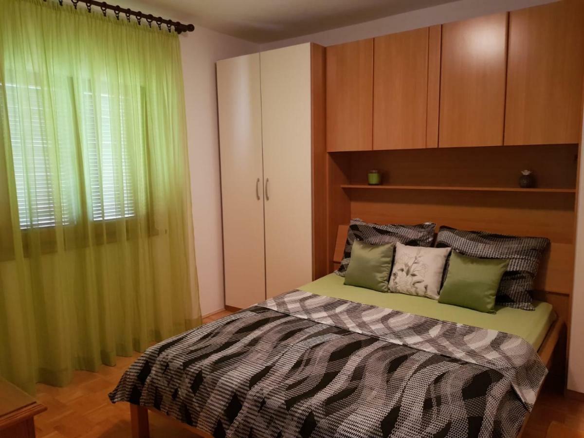Kuca Za Odmor Luca Apartman Posedarje Kültér fotó
